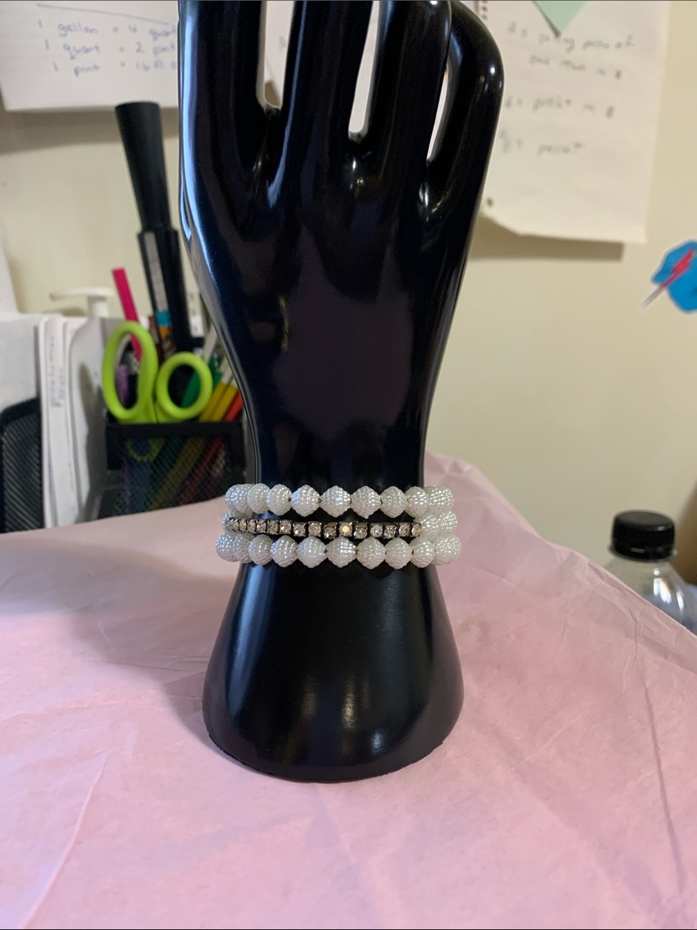 Elegant White Beaded Stretch Bracelet with Crystal Accents